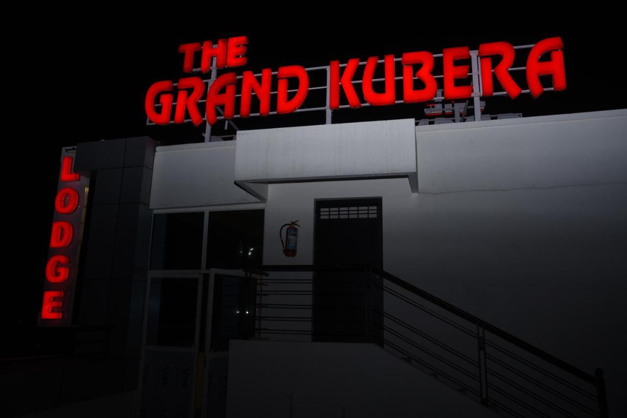Hotel Grand Kubera Chikmagalūr Exterior foto